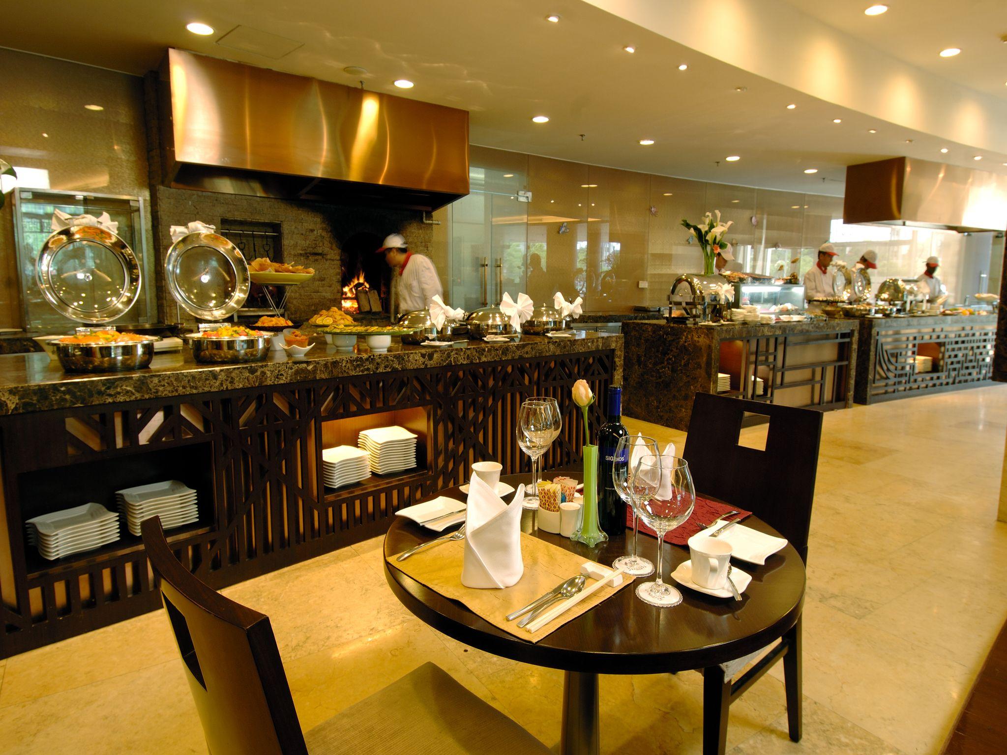 Фото Jianguo Garden Hotel