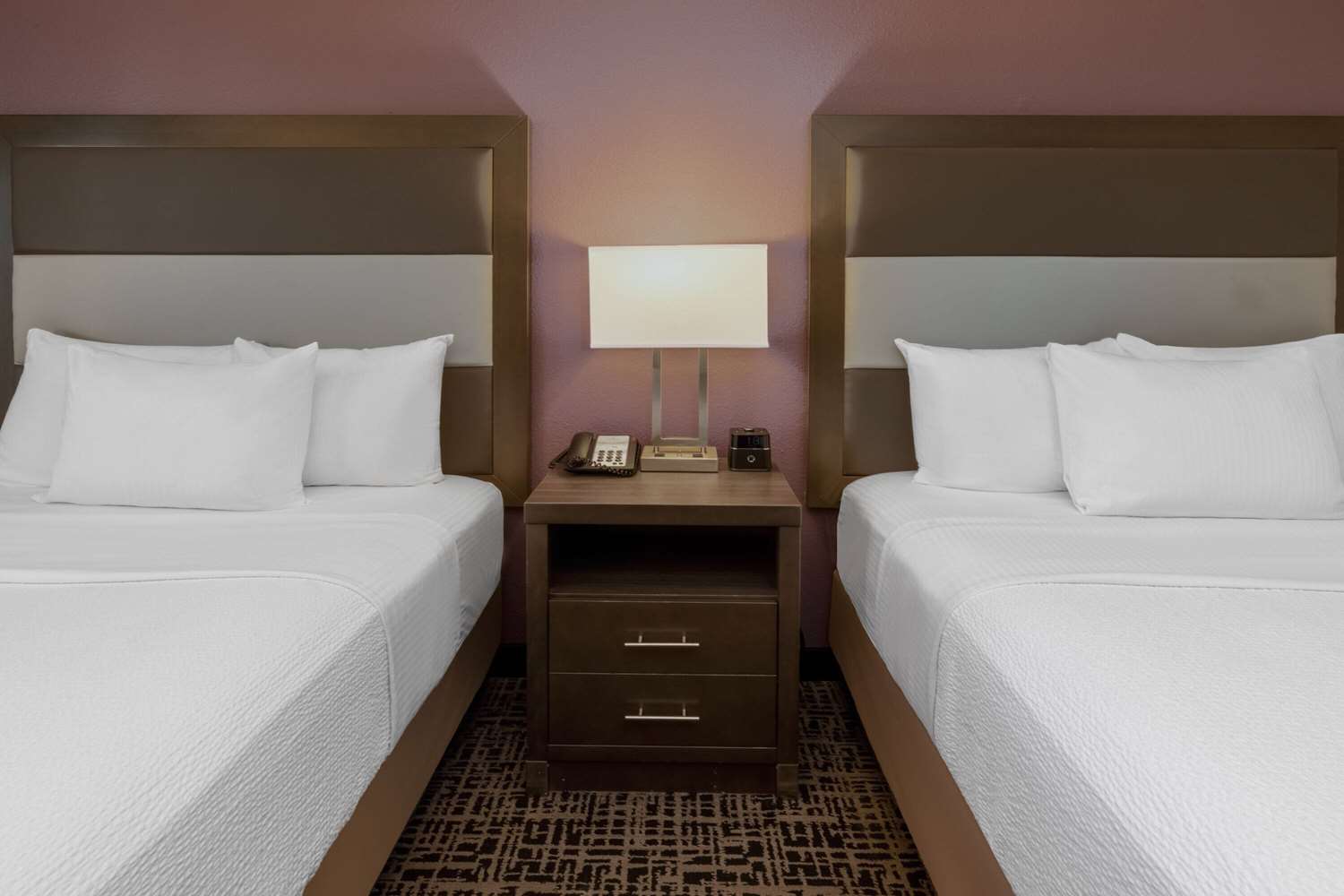 Фото La Quinta Inn & Suites by Wyndham Rockwall