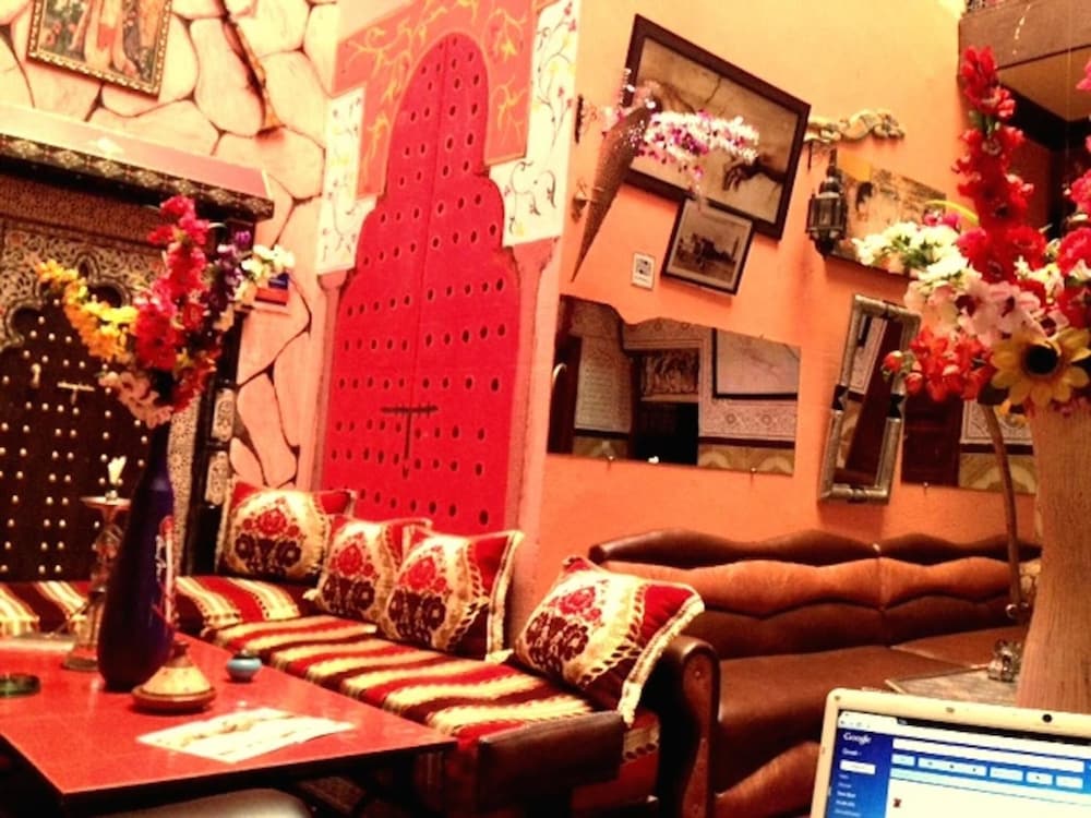 Фото Hostel Riad Marrakech Rouge