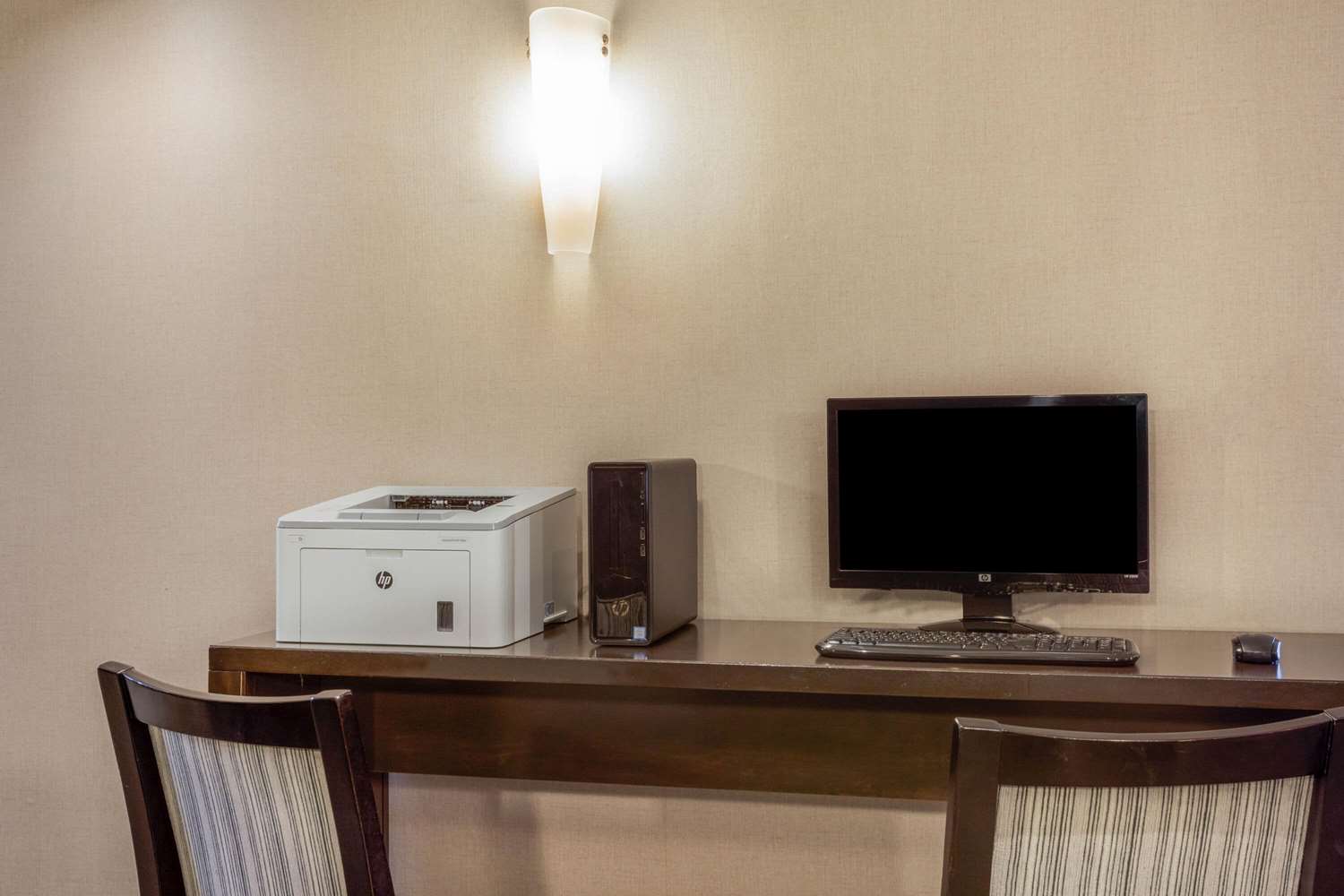 Фото La Quinta Inn by Wyndham Binghamton - Johnson City