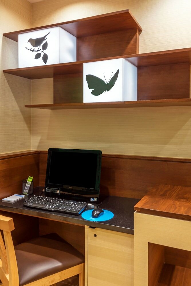 Фото Fairfield Inn & Suites by Marriott Denver Cherry Creek