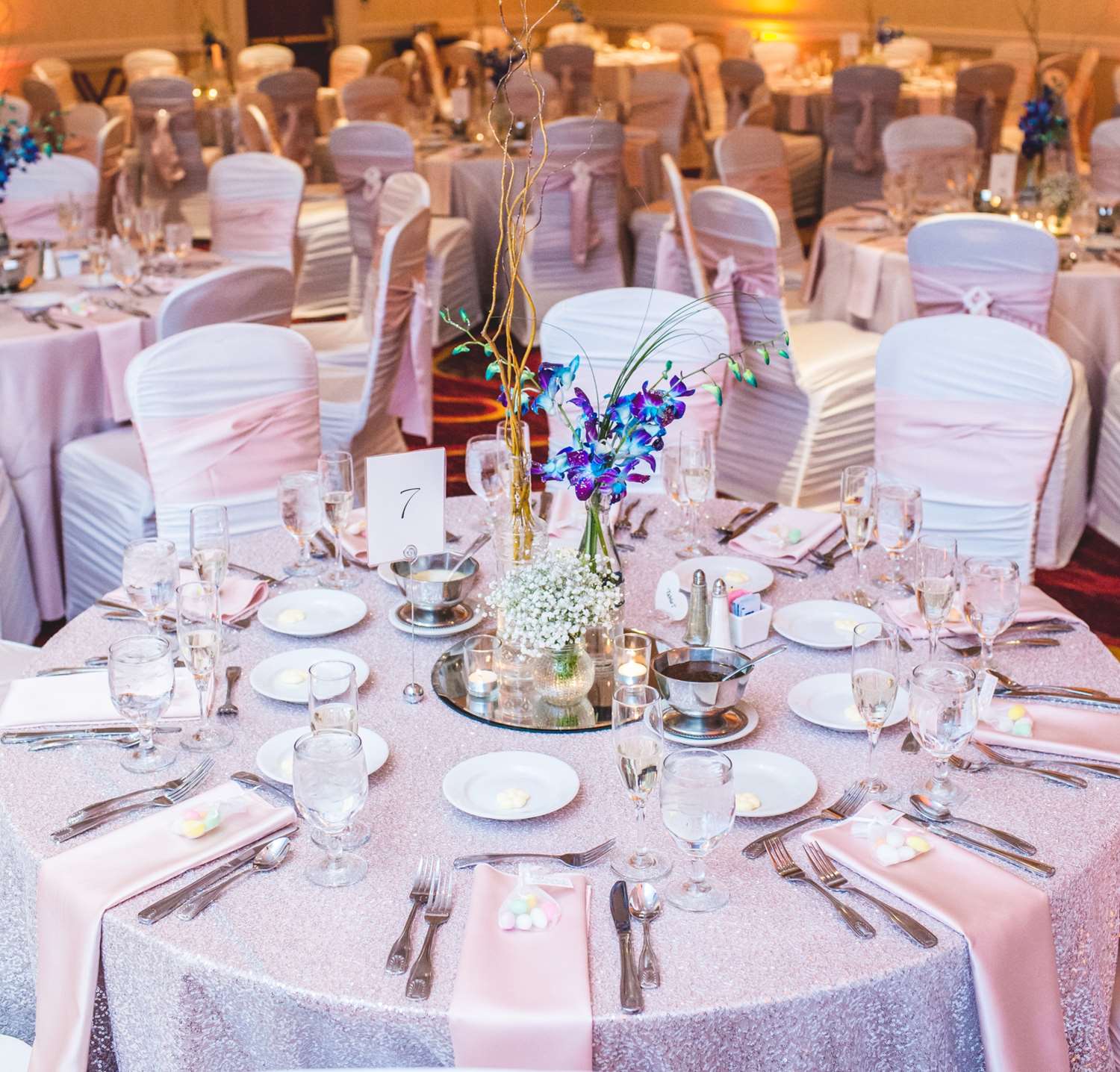 Фото Embassy Suites by Hilton Cleveland Beachwood