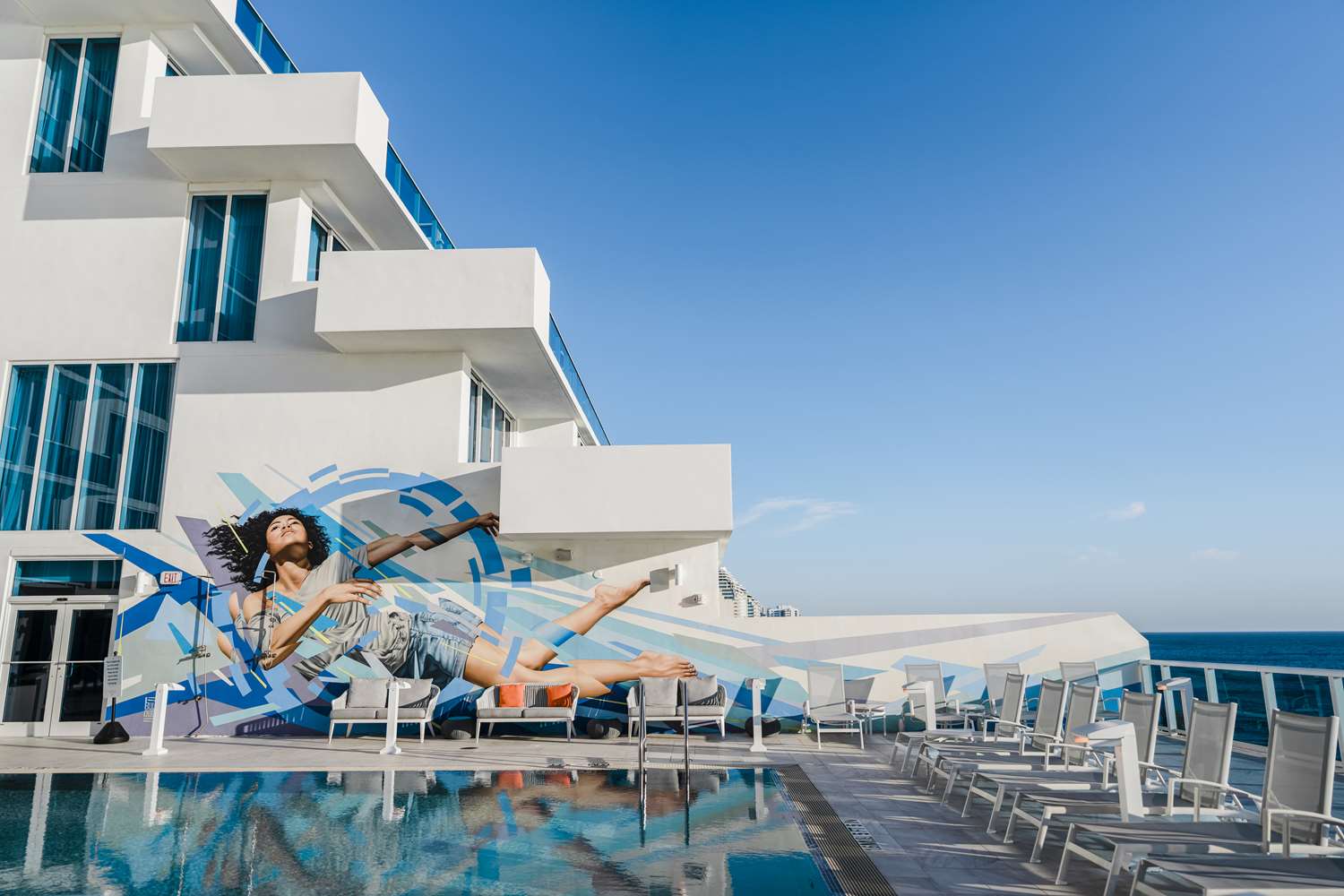 Фото Hotel Maren Fort Lauderdale Beach, Curio Collection by Hilton