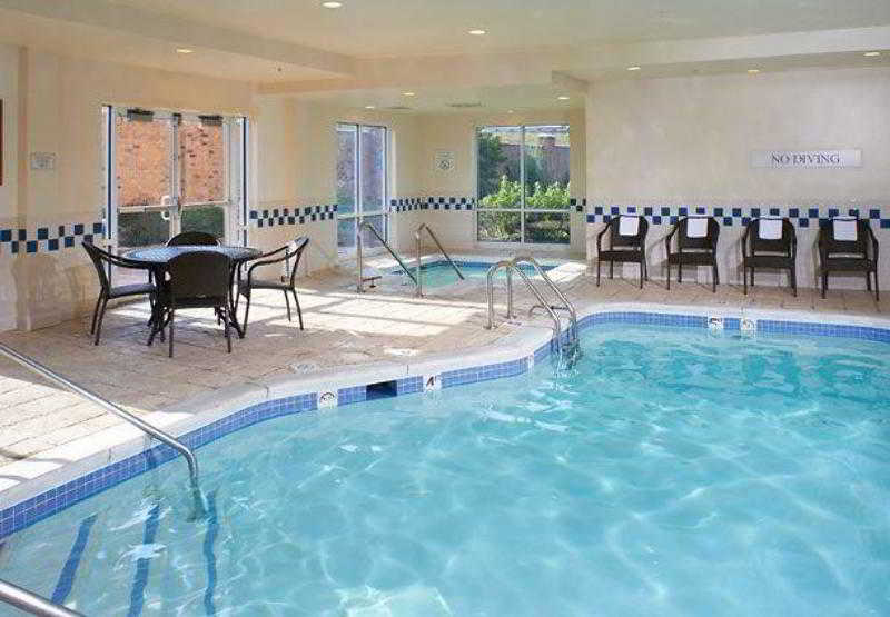 Фото Fairfield Inn and Suites by Marriott Indianapolis East