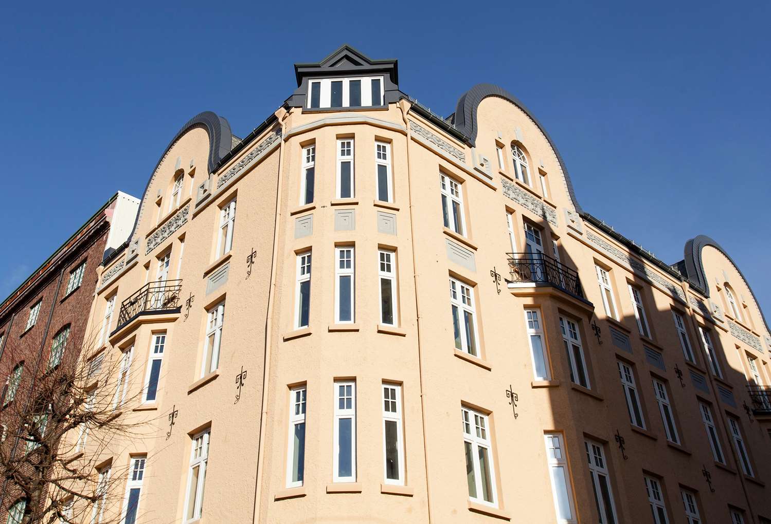 Фото Bergen Harbour Hotel, WorldHotels Crafted