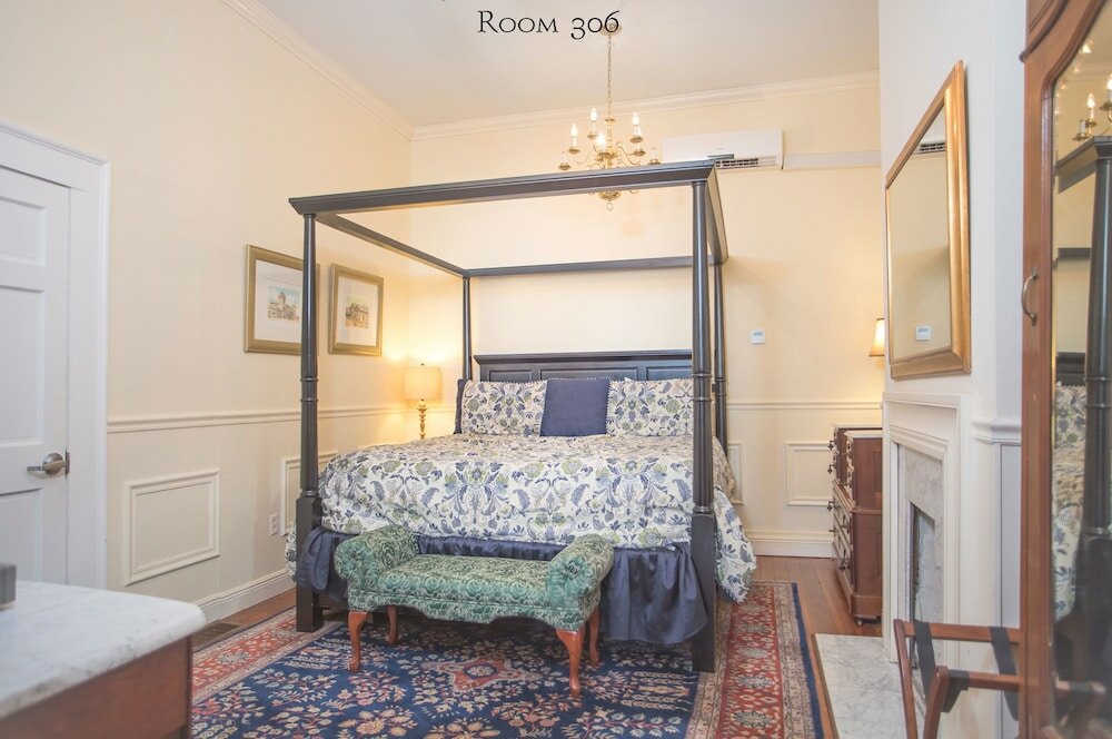 Фото 17Hundred90 Inn and Restaurant