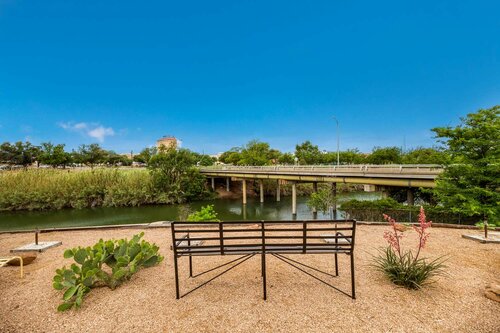 Гостиница Pearl on the Concho SureStay Collection by Best Western в Сан Анджело