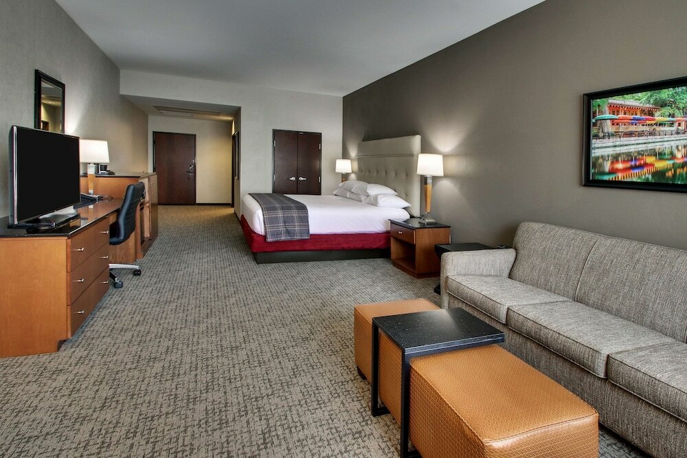 Фото Drury Plaza Hotel San Antonio Riverwalk