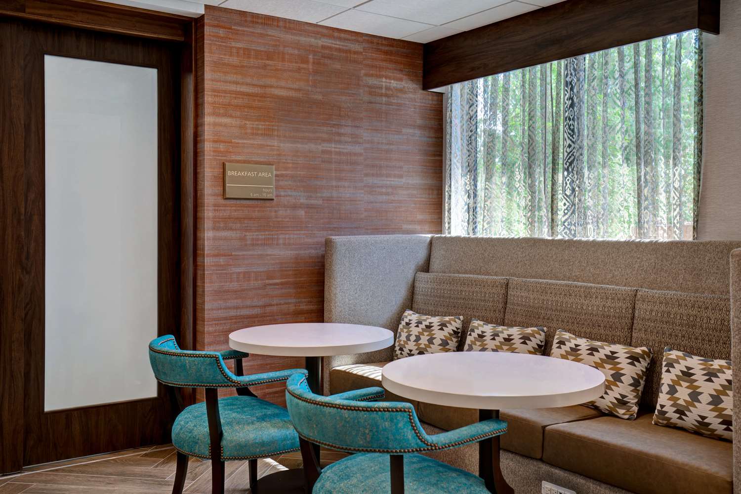 Фото Hampton Inn Santa Fe South