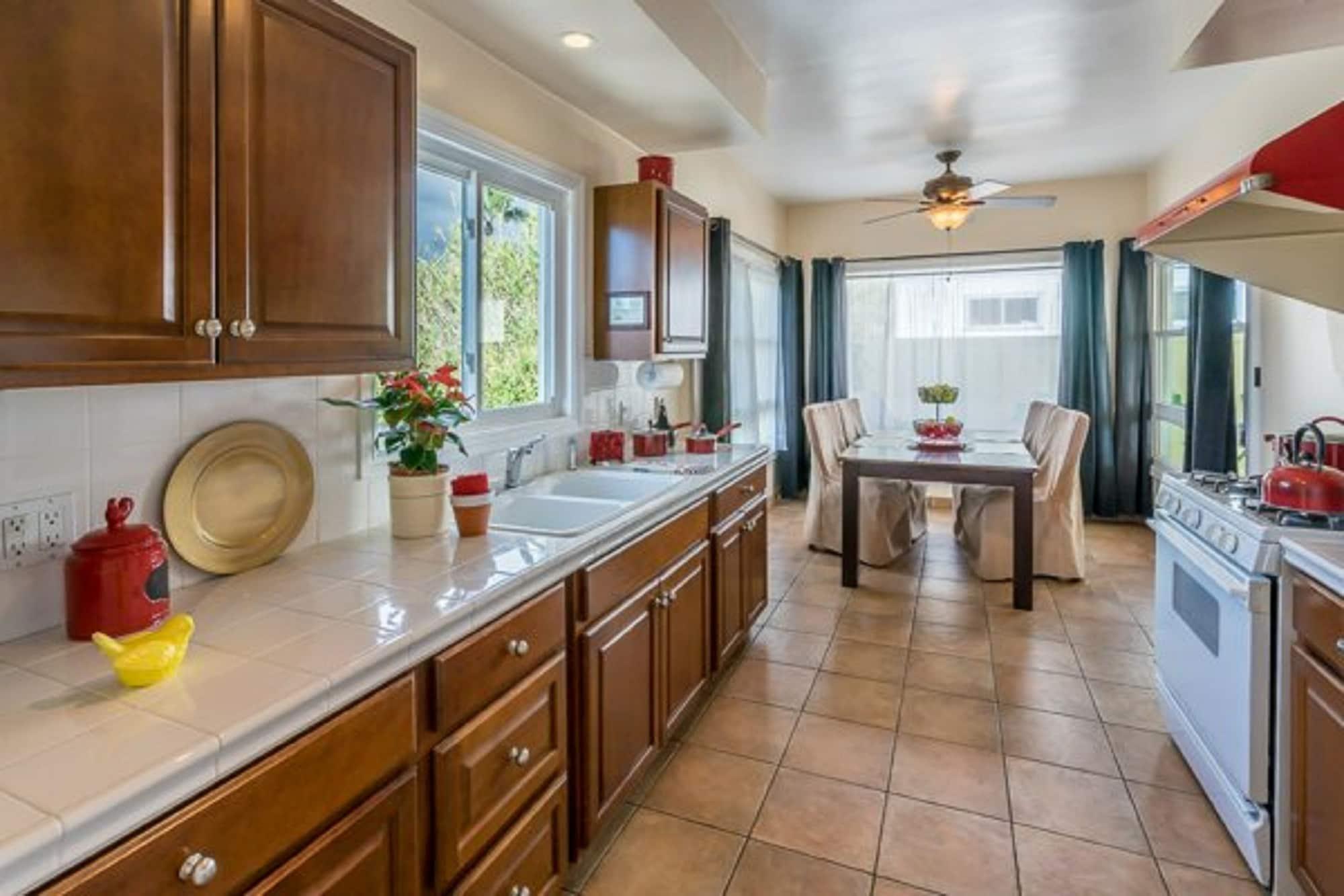 Фото Beach House Inn