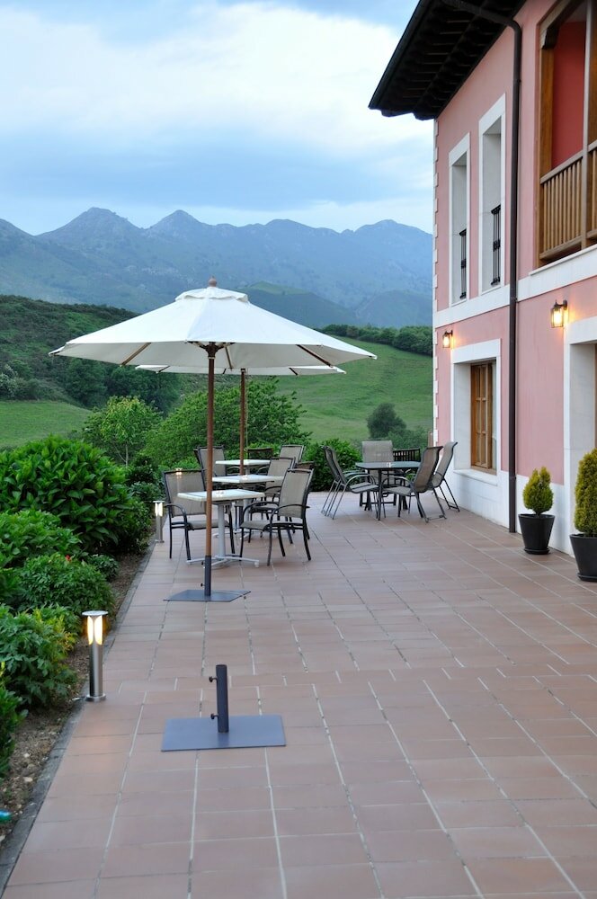 Фото Hotel Puerta del Oriente