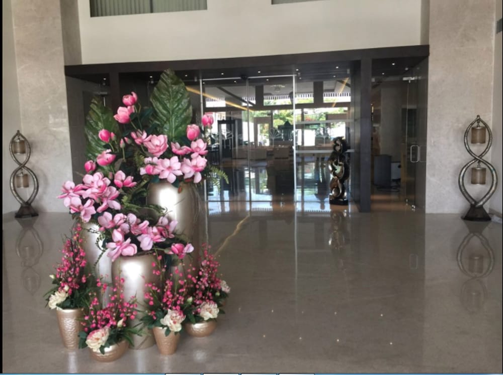 Фото Hash Six Hotels