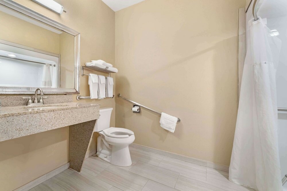 Фото Best Western Hebbronville Inn