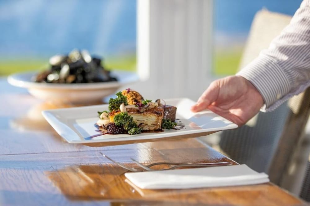 Фото The Lake of Menteith Hotel