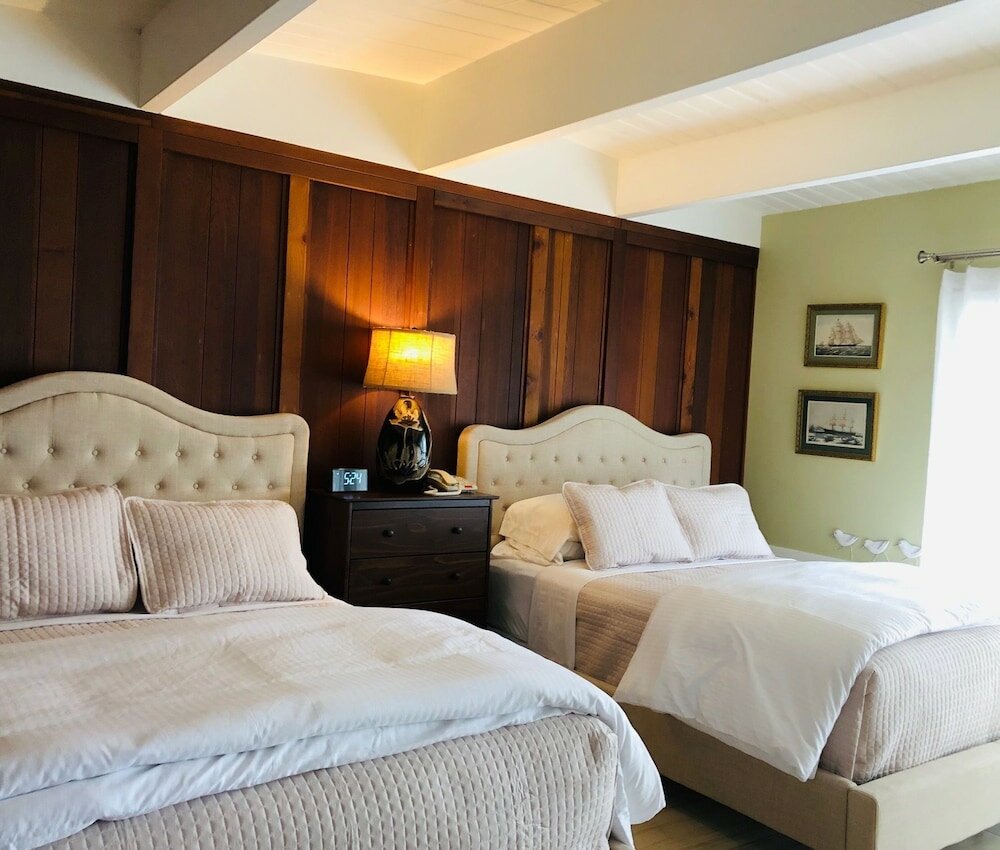 Фото Seafoam Lodge