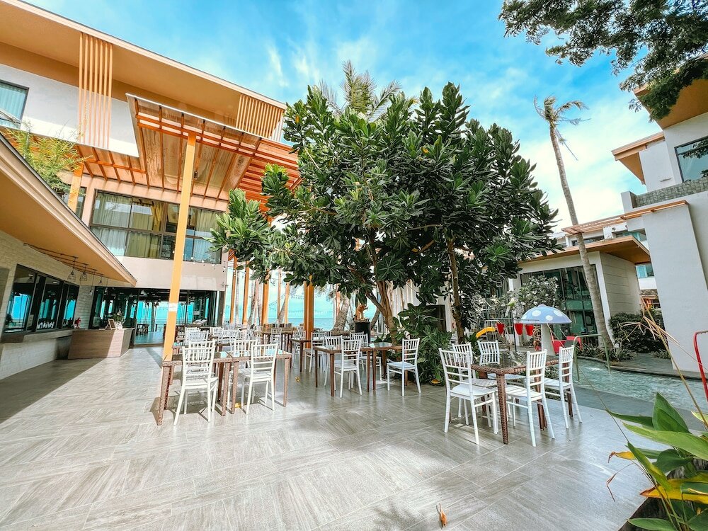 Фото Eco Cozy Beachfront Resort Chaam