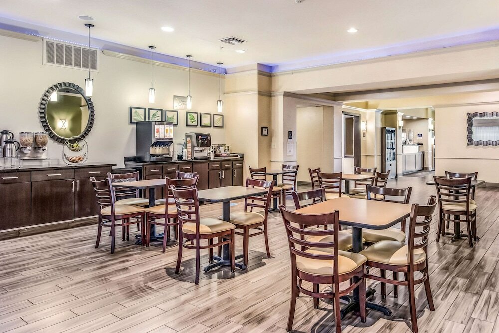 Фото Sleep Inn & Suites Fort Stockton