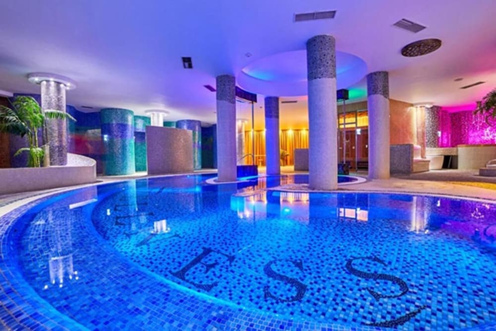 Фото Gino Seaside Tbilisi, trademark Collection by Wyndham