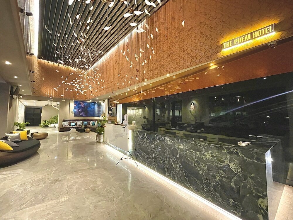 Фото The Poem Hotel