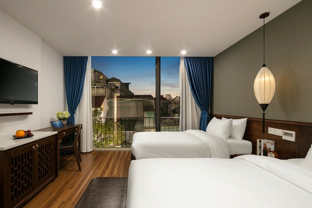 Фото отеля 2