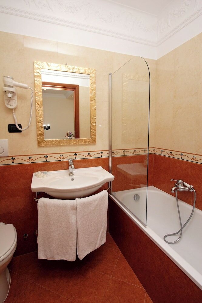 Фото B&b Galaxy Suite Rome