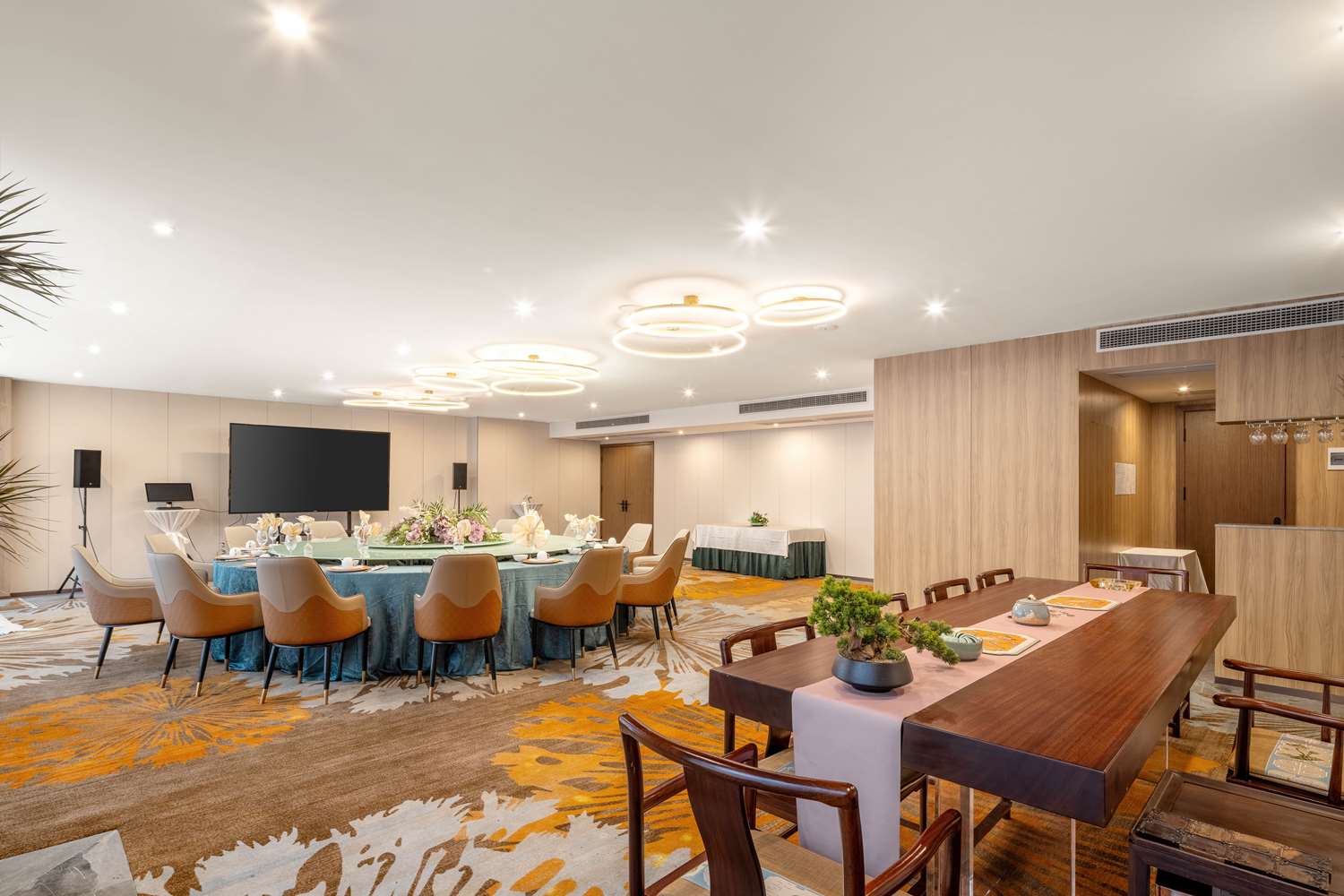 Фото Hilton Garden Inn Jiangmen Xinhui