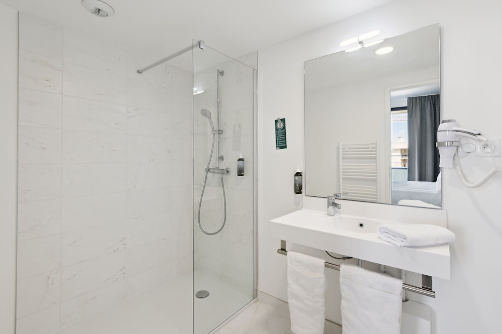 Фото All Suites Appart Hotel Paris Ouest Colombes