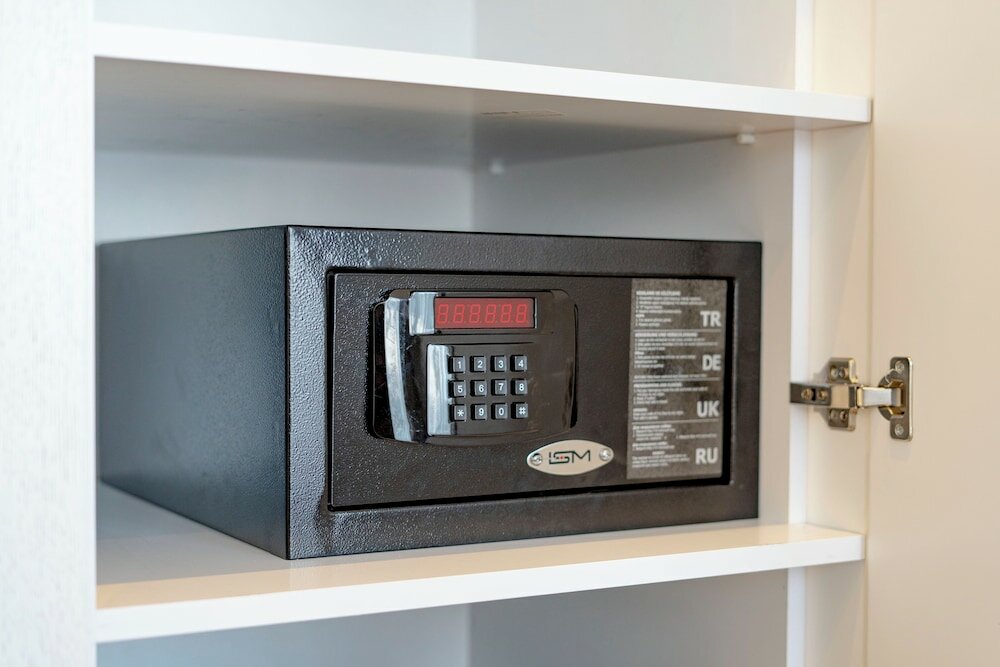 Фото Iris Hotel Georgia