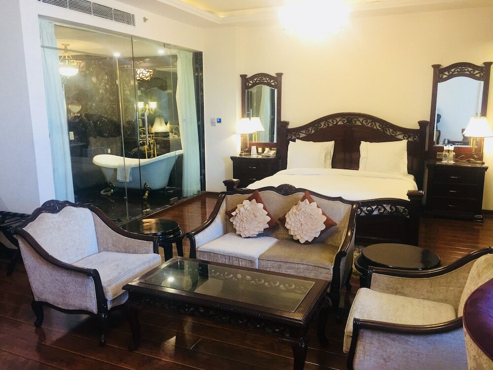 Фото Ramada Plaza by Wyndham Chandigarh Zirakpur