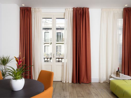 Фото Cosmo Apartments Passeig de Gràcia