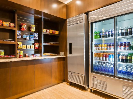 Фото Best Western Plus Edmonton Airport Hotel