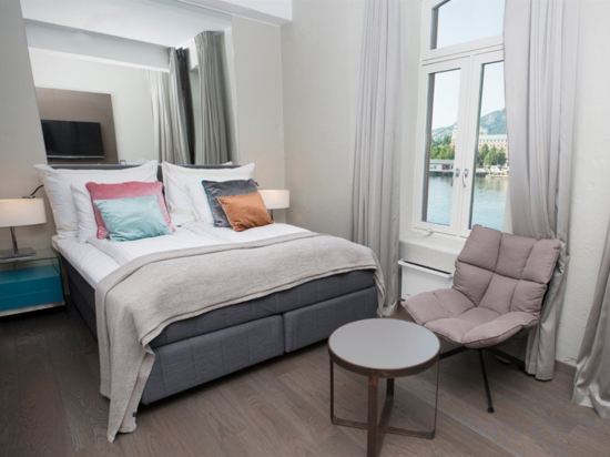 Фото Clarion Hotel Admiral