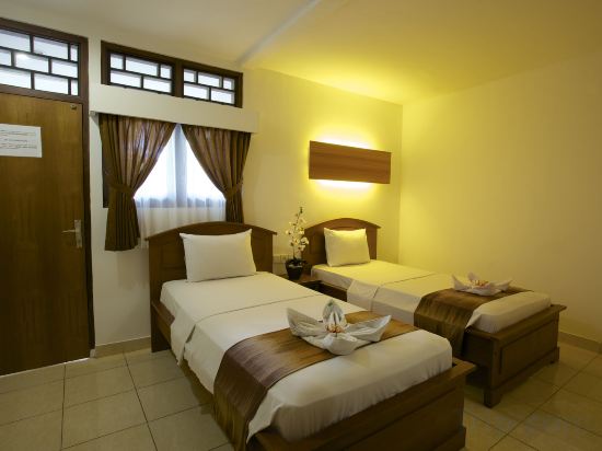 Фото Ayu Lili Garden Hotel