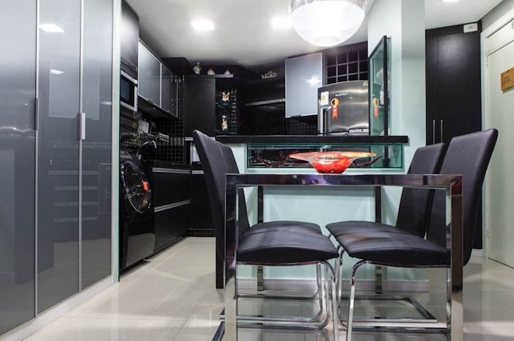 Фото Iate Plaza Hotel