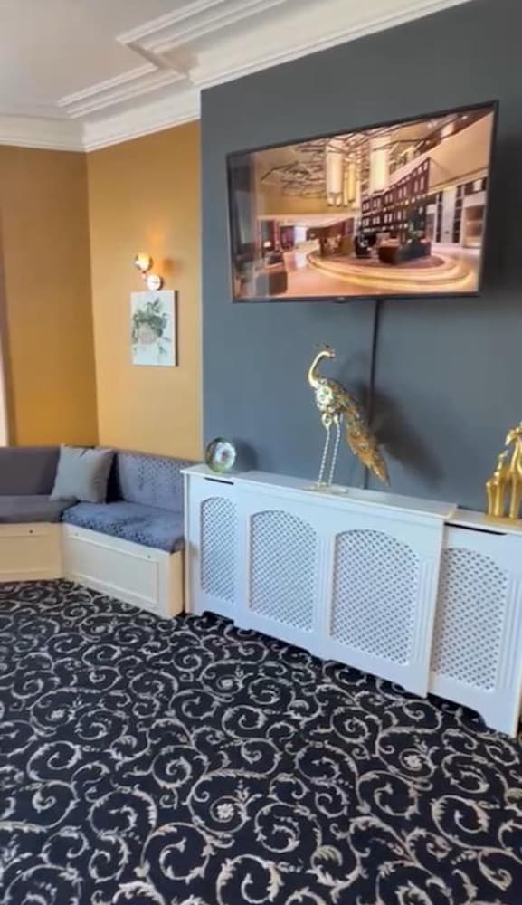 Фото Oyo Marine Parade Hotel