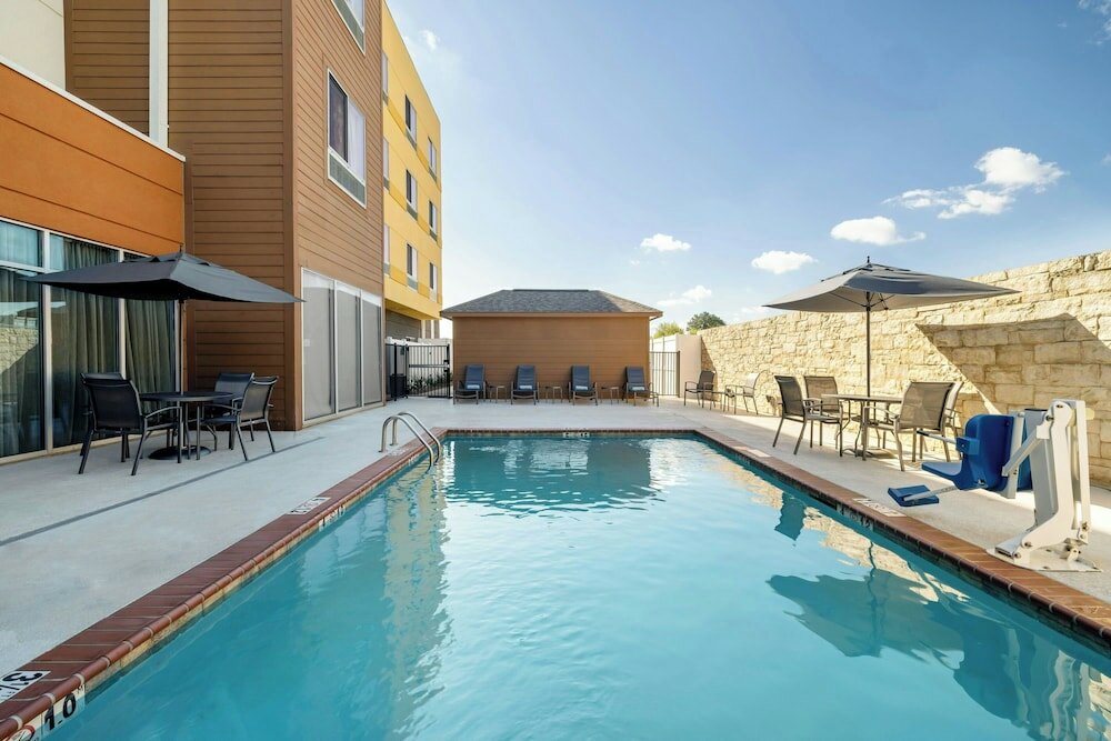 Фото Fairfield Inn & Suites by Marriott West Monroe