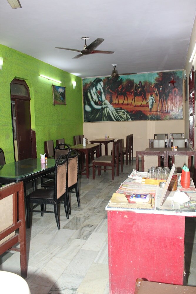 Фото Hotel Raj Bed & Breakfast