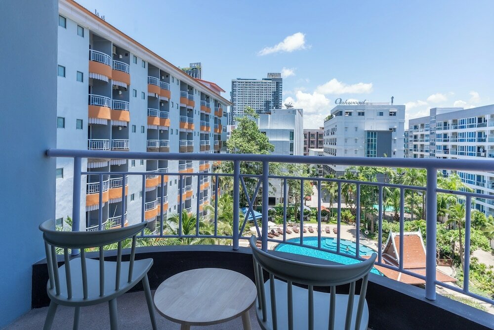 Фото Heeton Concept Hotel Pattaya by Compass Hospitality
