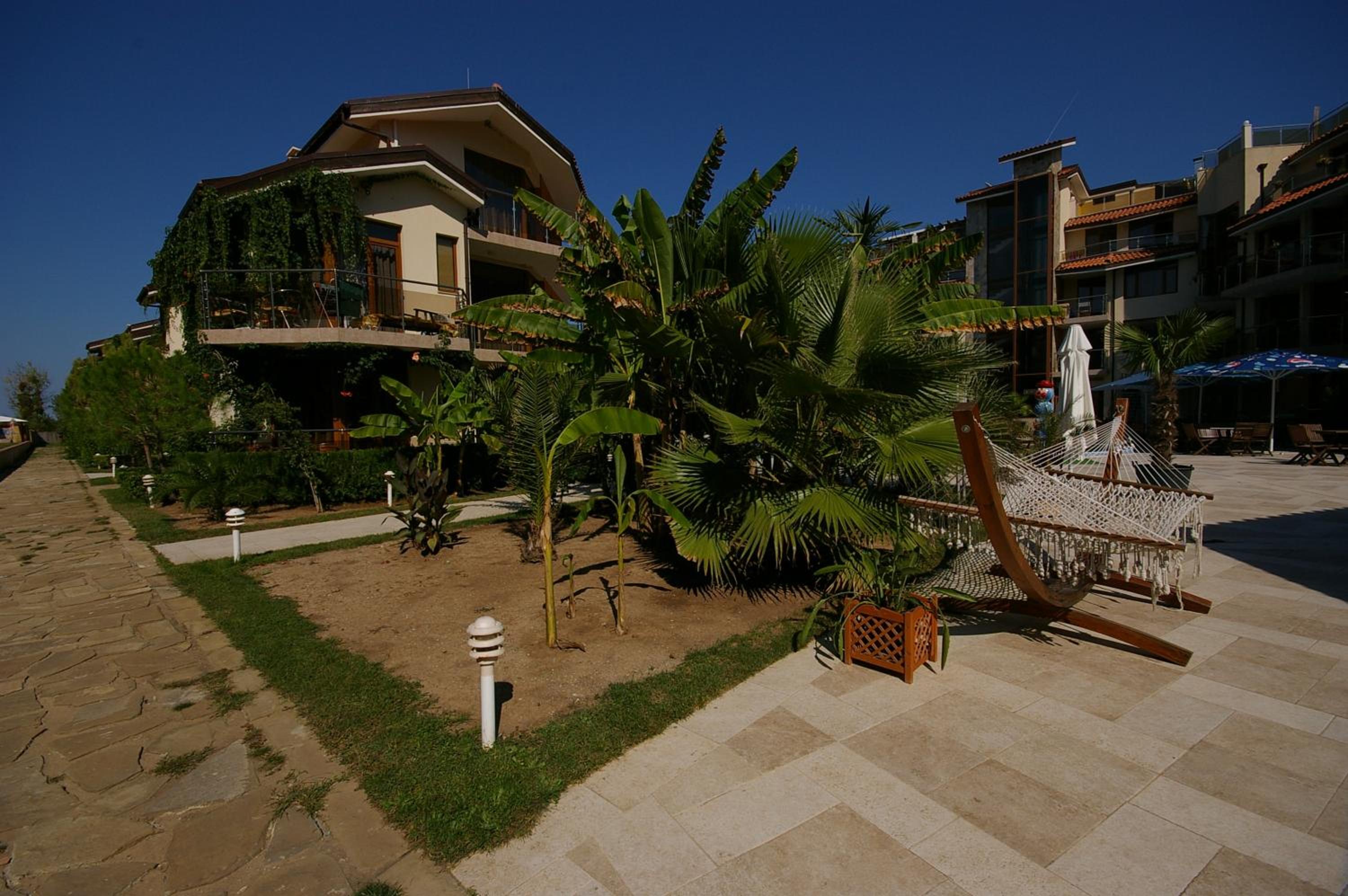 Фото Laguna Beach Resort & SPA