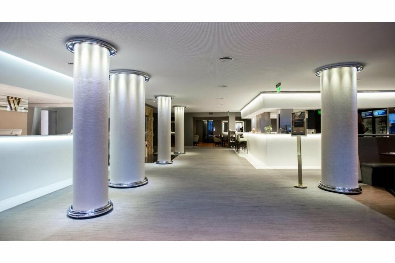 Фото Windsor Hotel And Tower