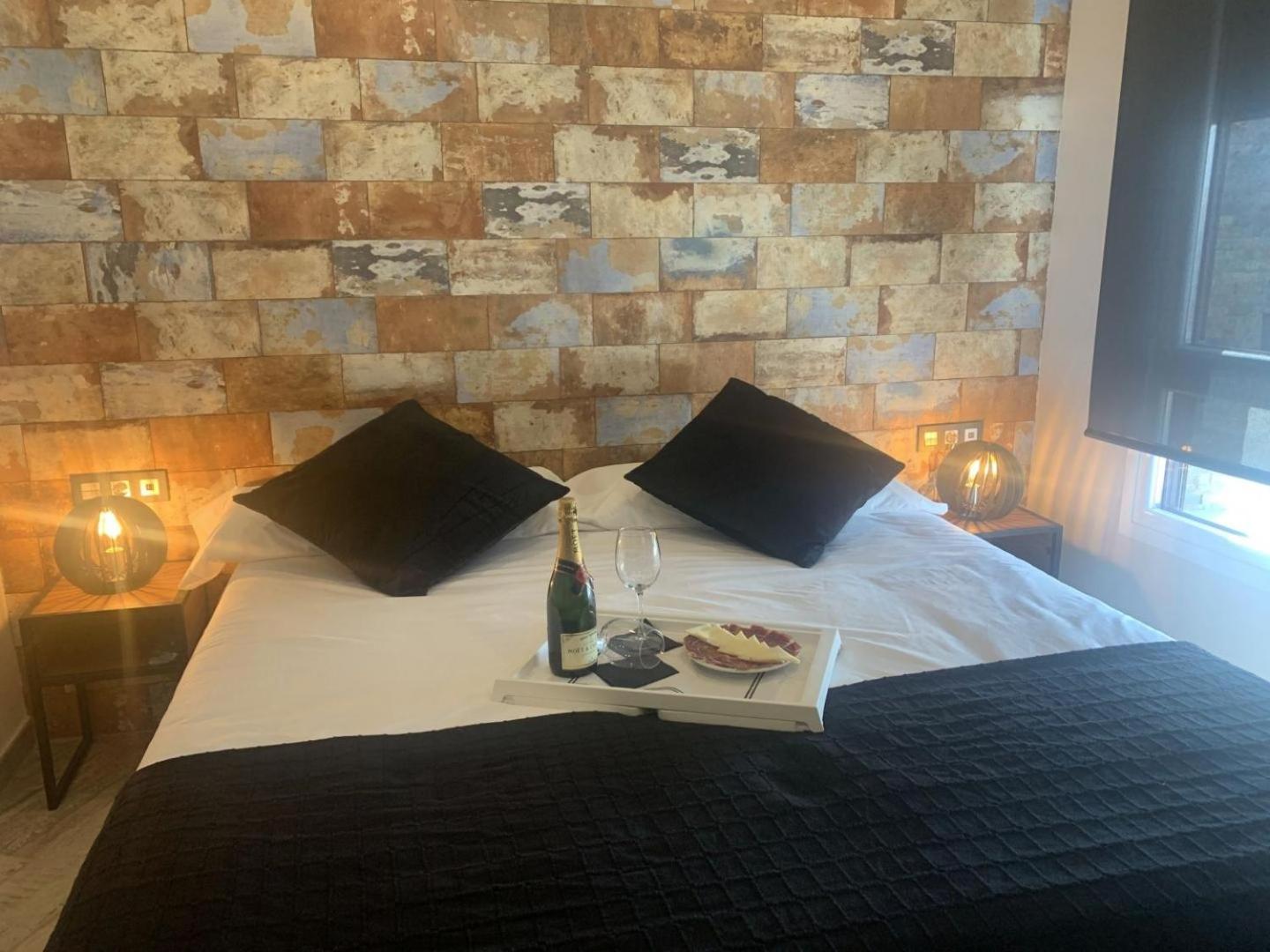 Фото Hotel Riojano