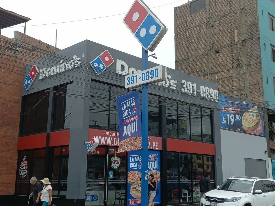 Pizzeria Domino's, Lima, photo