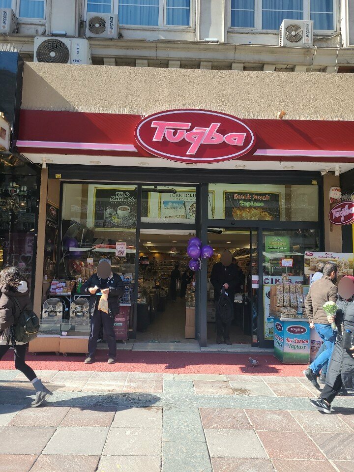 المكسرات والوجبات الخفيفة والفواكه المجففة Tugba Kuruyemis Kızılay 2 Store ، أنقرة، صورة