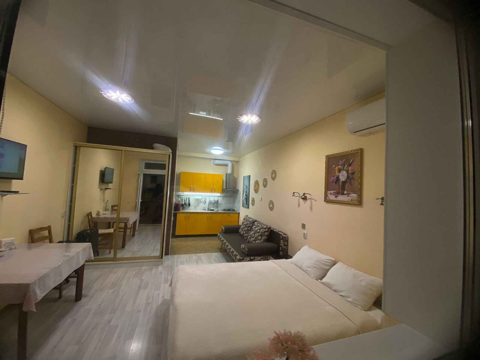 Фото Частный Дом Уютная Студия