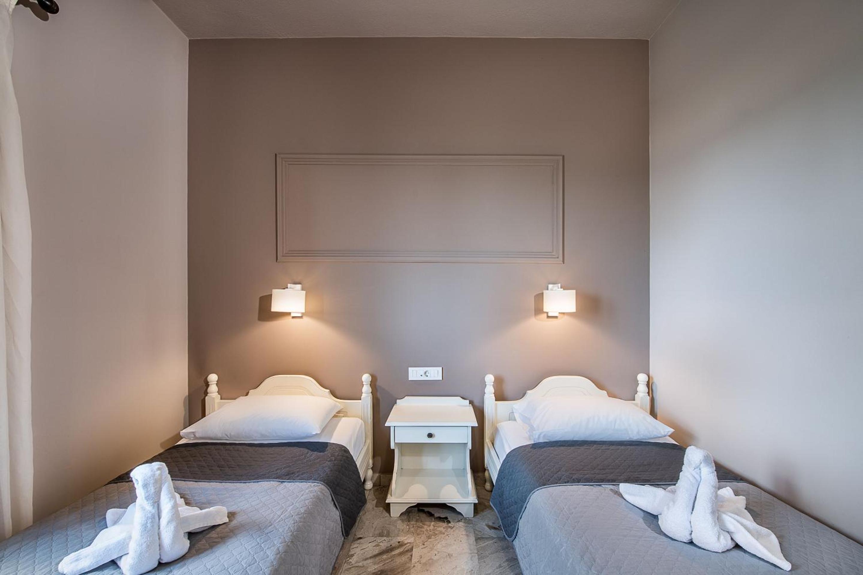 Фото Hotel Koukouras