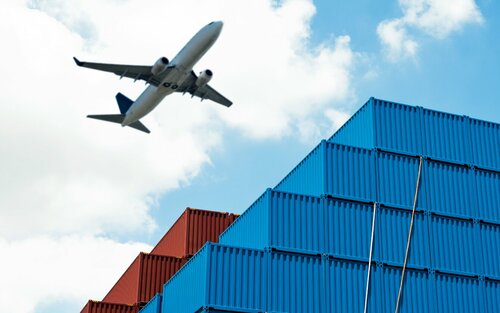 Katta shirali eshak bilan yoqimli slut dosti bilan jinsiy aloqada boladi