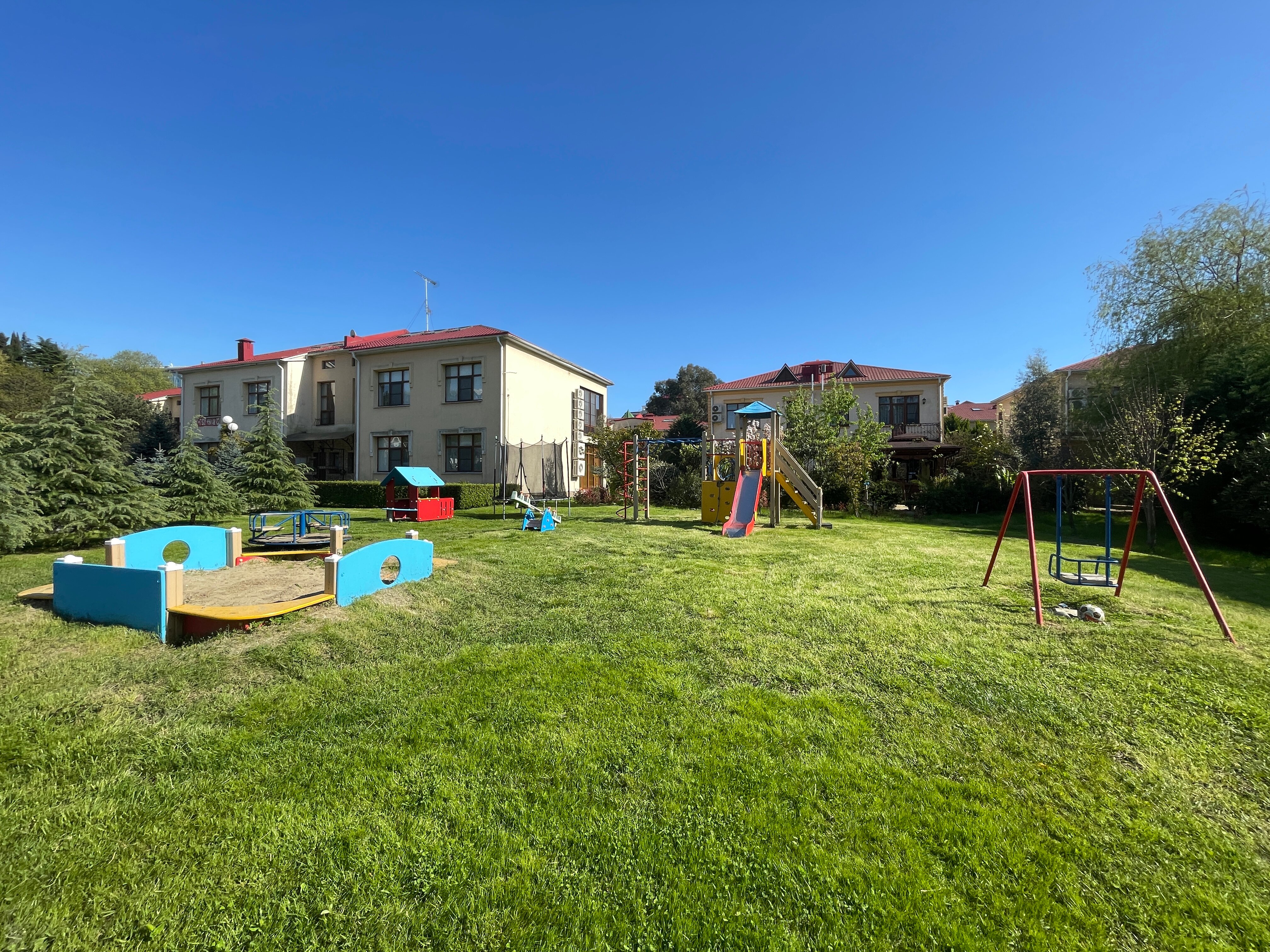 Фото отеля 3