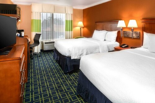 Гостиница SureStay Hotel by Best Western Ontario Airport в Онтарио
