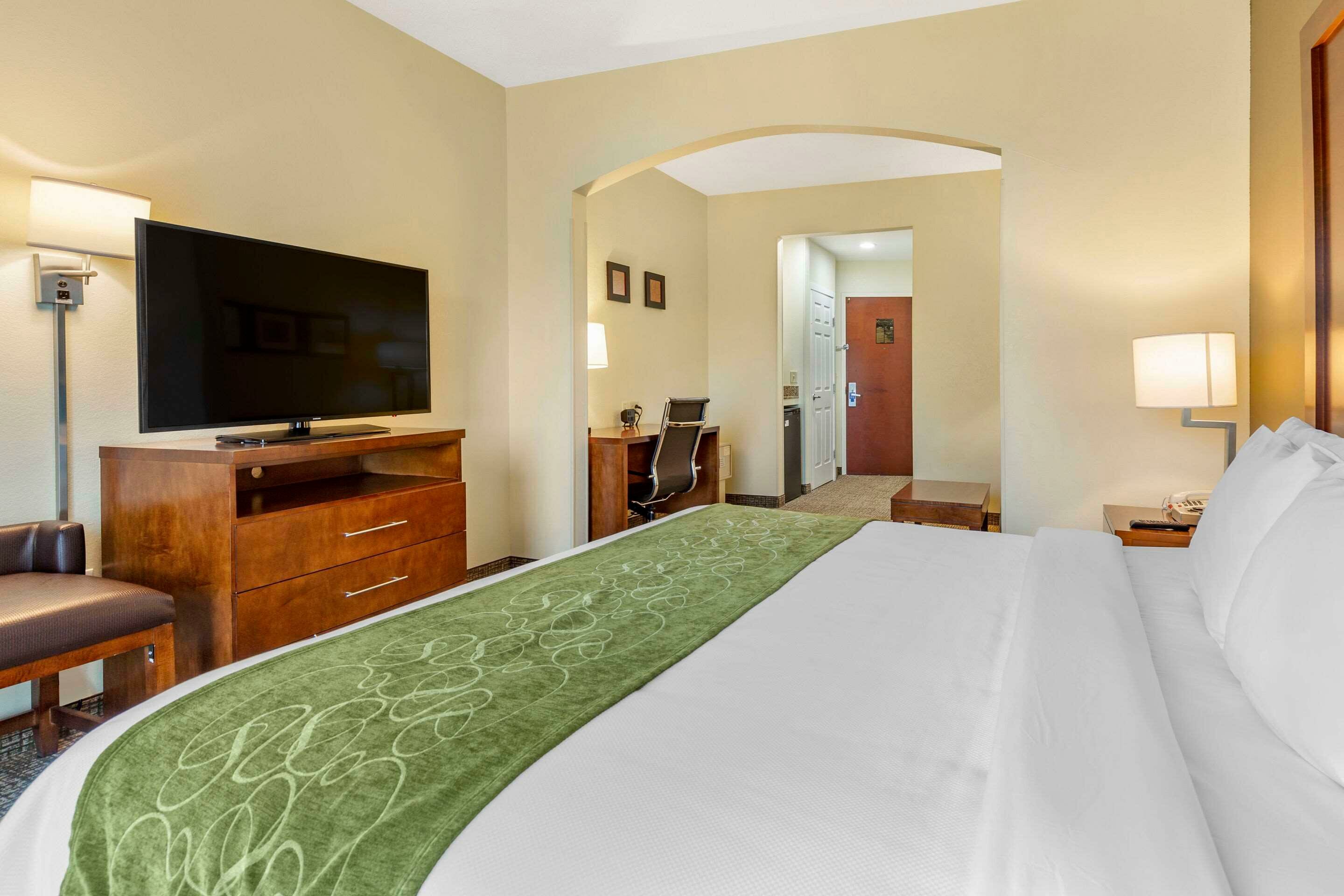 Фото Comfort Suites Leesburg