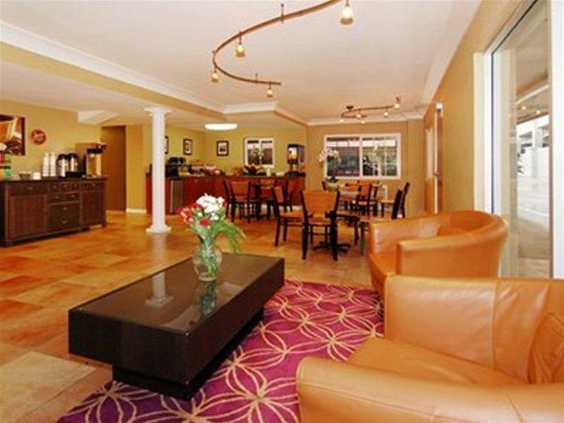 Фото Quality Inn Sacramento Convention Center